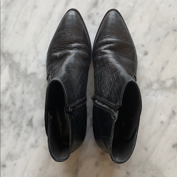 Vintage Italian leather Booties - Picture 2 of 4